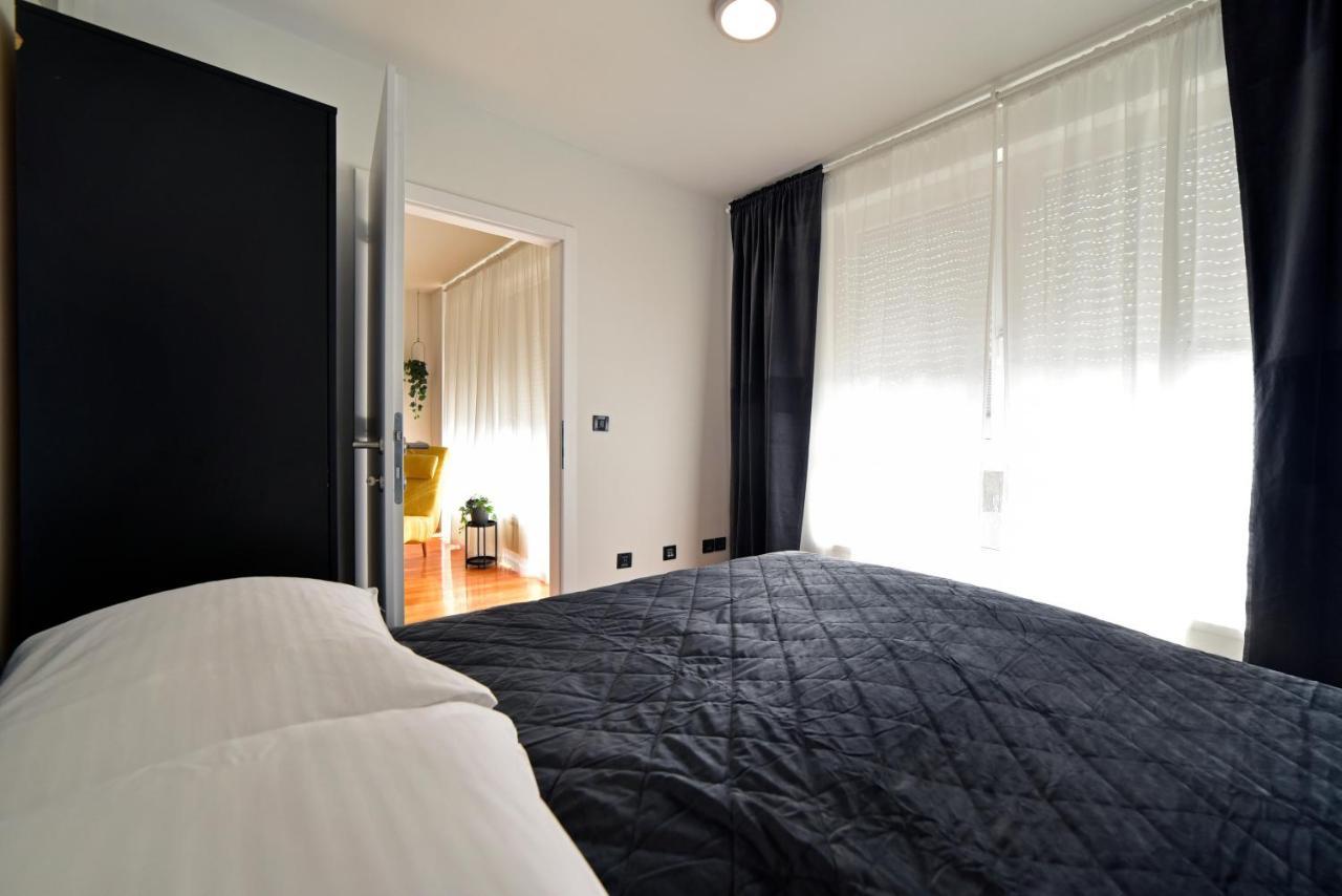 Lavir Apartment With Parking Zagreb Exterior foto